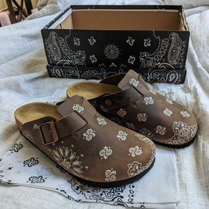 Bravest studios mocha paisley mule. Unisex